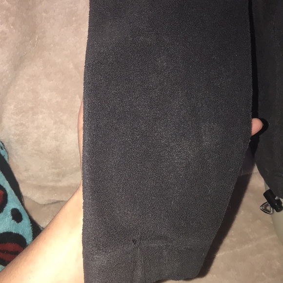 Columbia sportswear company small dark grey zippered fleece jacket damaged - Picture 5 of 7